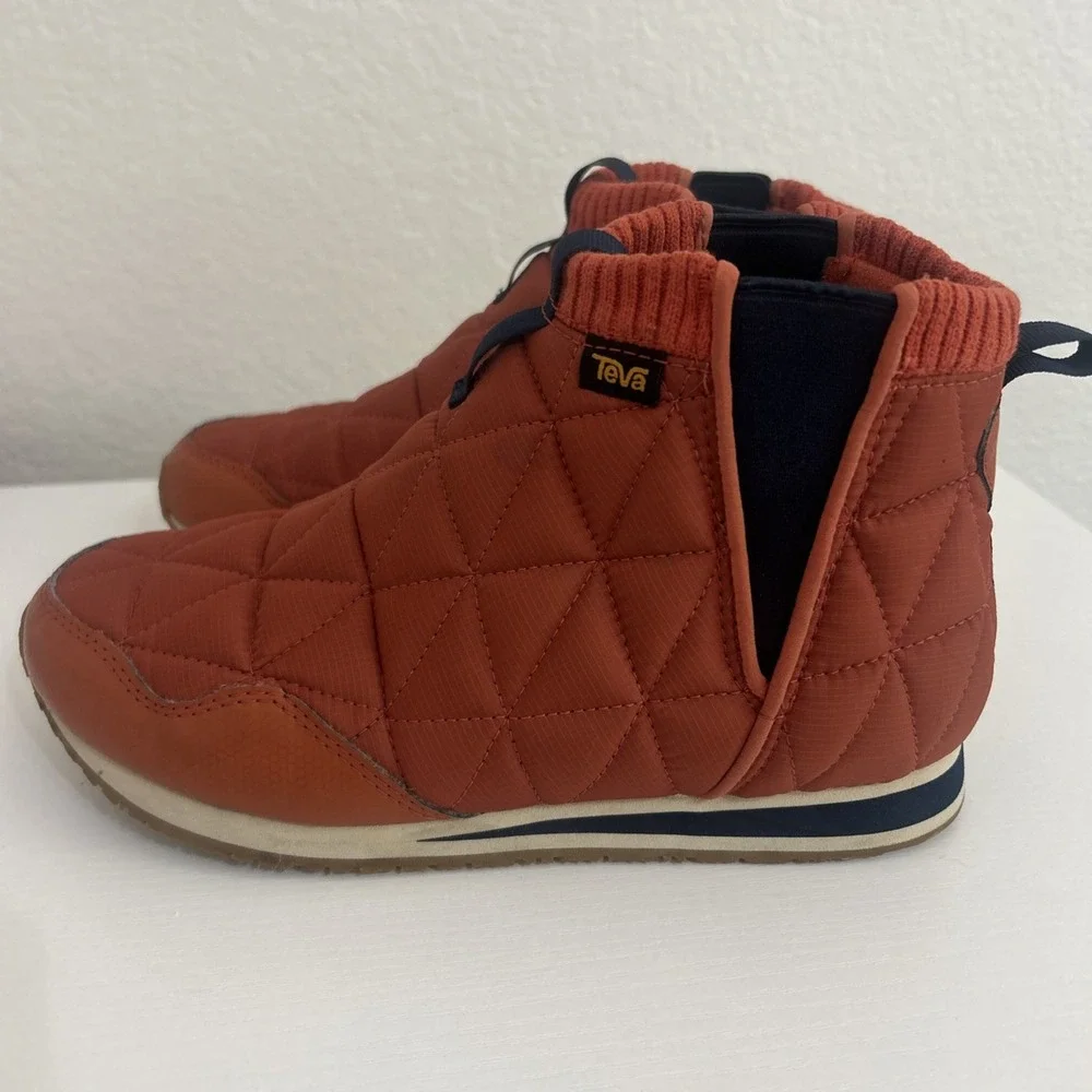 Teva Ember Mid Burnt Orange Quilted Slip-On Boots Warm Camping Womens Size 8